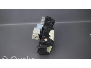 Блок предохранителей  85980B1010   Daihatsu Terios    