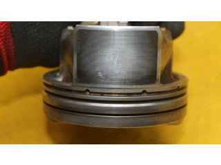 Поршень с шатуном 06H Skoda Octavia Mk2 (1Z)