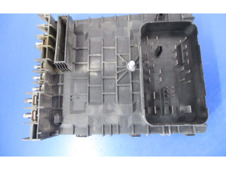 Блок предохранителей Volkswagen Jetta V