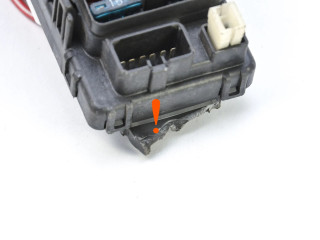 Блок предохранителей    Daihatsu Gran Move    