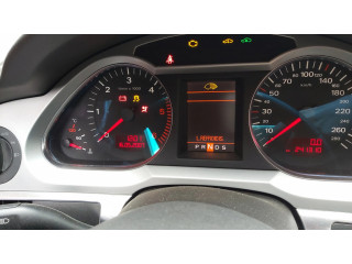 Přístrojová deska Audi A6 Allroad C6 2008 4F0920933J