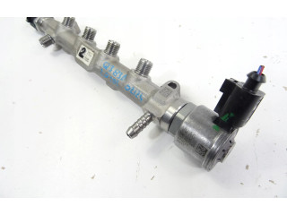 Топливная рампа 05L089 Audi Q3 F3