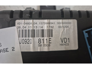 Панель приборов 5J0920811E   Skoda Fabia Mk2 (5J)       