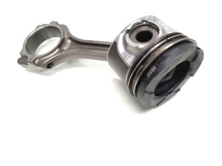 Поршень с шатуном 4N14 Mitsubishi Outlander