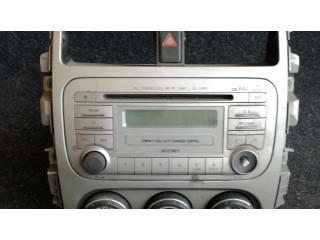 Радио/ проигрыватель CD/DVD / навигация