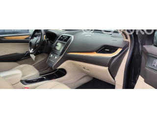 Volant Lincoln MKC 2016