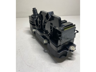 Блок управления климат-контролем    Volkswagen Jetta V