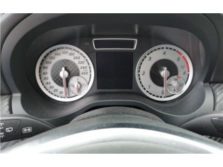Панель приборов Mercedes-Benz A W176