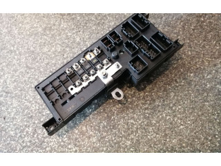 Блок предохранителей 30728008, 518829106 Volvo XC90