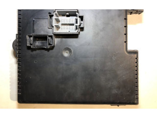 Блок предохранителей 30728512, 28017881 Volvo XC90