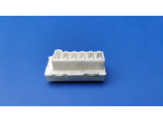 Преобразователь напряжения