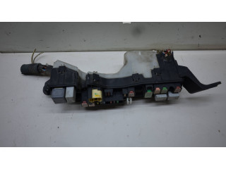 Блок предохранителей     Toyota Corolla Verso AR10    