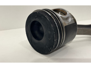 Píst 038G   Volkswagen Caddy    BLS 