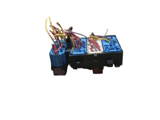 Pojistková skříňka 8200003634 Renault Vel Satis 2005