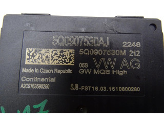 Блок управления 5Q0907530AJ   Skoda Octavia Mk3 (5E)