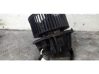 Вентилятор печки 272106020R Dacia Duster