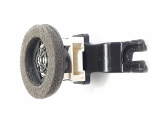 Громкоговоритель (громкоговорители) в задних дверях