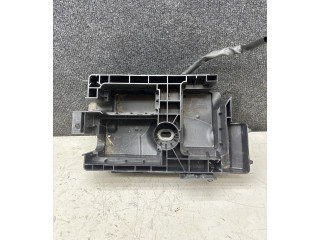 Pojistková skříňka 13302321 Opel Zafira C 2014