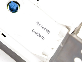 Дисплей MR444391 Mitsubishi Pajero Pinin