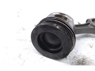 Píst Volkswagen Caddy CFH