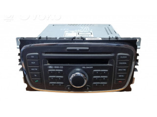 Радио/ проигрыватель CD/DVD / навигация