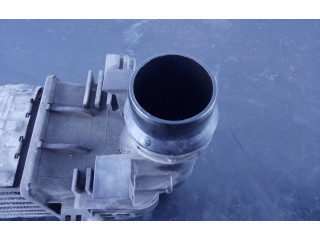 Интеркулер 8200880552A Dacia Duster