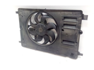 Вентилятор радиатора 31686809 Volvo V40