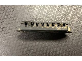 Блок предохранителей 9441776 Volvo S80