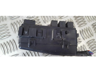   Pojistková skříňka    Mazda 2 2003