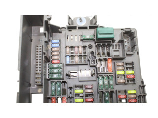 Блок предохранителей 9154971 BMW Z4 E89