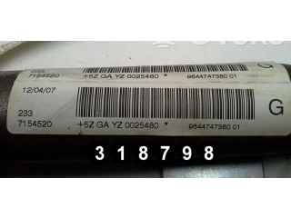 Топливная рампа 9654592680   Citroen C3  