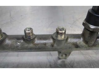 Топливная рампа 445214024 Mitsubishi Carisma