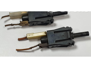 Pojistková skříňka Модуль управления ручным тормозом    Mercedes-Benz E W124 1995