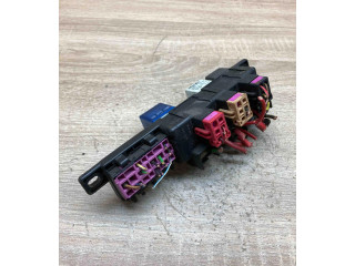 Блок предохранителей  8L0941822A, 431951253H   Audi A3 S3 8L    