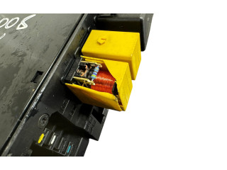 Блок предохранителей 2035454701, 5DK00848675 Mercedes-Benz CLC CL203