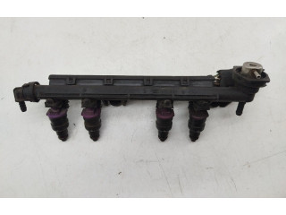 Топливная рампа 7700870914 Renault Clio II