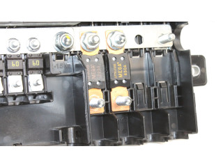 Блок предохранителей  HX7314516AA   Jaguar XE    