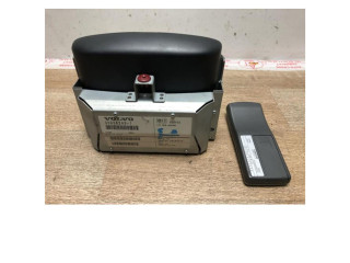 Дисплей Volvo S60