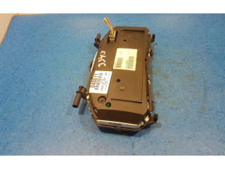 Панель приборов    Renault Clio III       