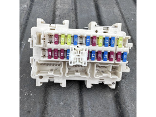Блок предохранителей 1MA0B1C27, C0407 Infiniti M30