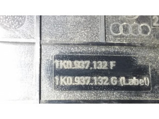 Крышка блока предохранителей 1K0937132F, 1K0937132G Audi Q3 8U