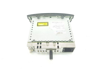 Радио/ проигрыватель CD/DVD / навигация