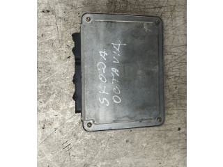 Блок управления двигателя 038906018BR, 28SA3733 Skoda Octavia Mk1 (1U)