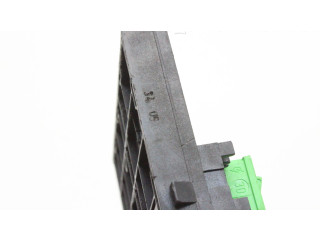 Блок предохранителей    Audi TT TTS Mk2    