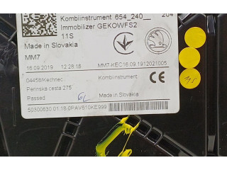Панель приборов 654920741A Skoda Scala