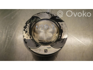 Píst 764016601   BMW 1 F20 F21  pro benzínový motor 2.0  