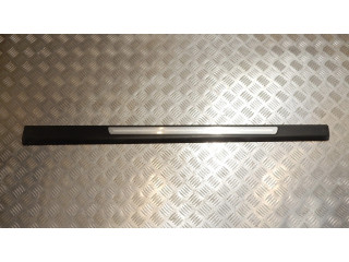 Отделка переднего порога (внутренняя)