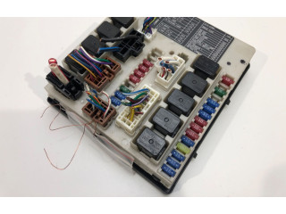 Блок предохранителей Nissan Sentra B16