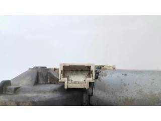 Моторчик заднего дворника     Peugeot Partner