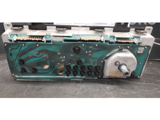 Панель приборов Renault Clio I